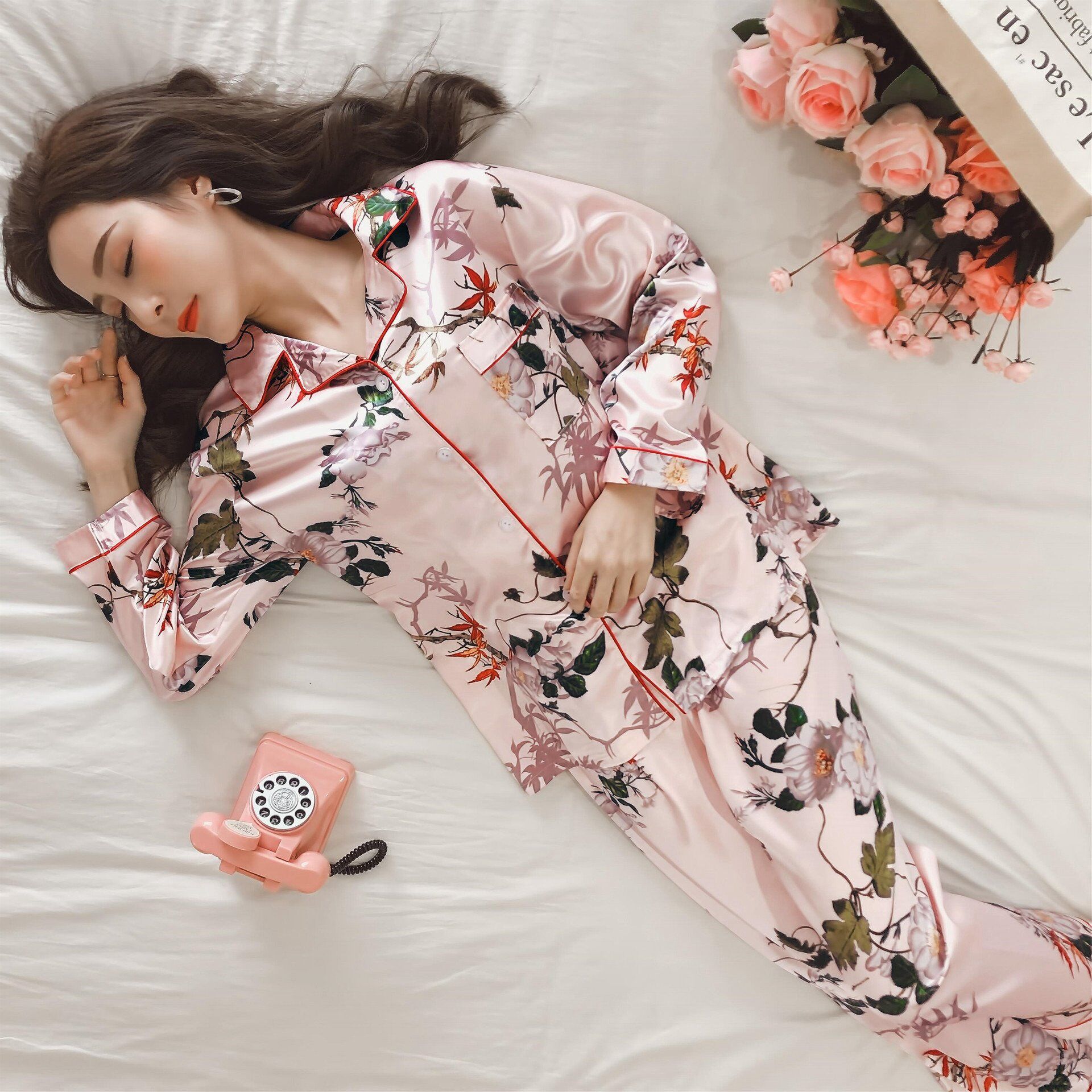 Women Pajamas, Faux Silk Sleepwear, Satin Pajamas Set , Flower Print Long Sleeves 2 Piece Autumn Winter Pajams. - Image 4