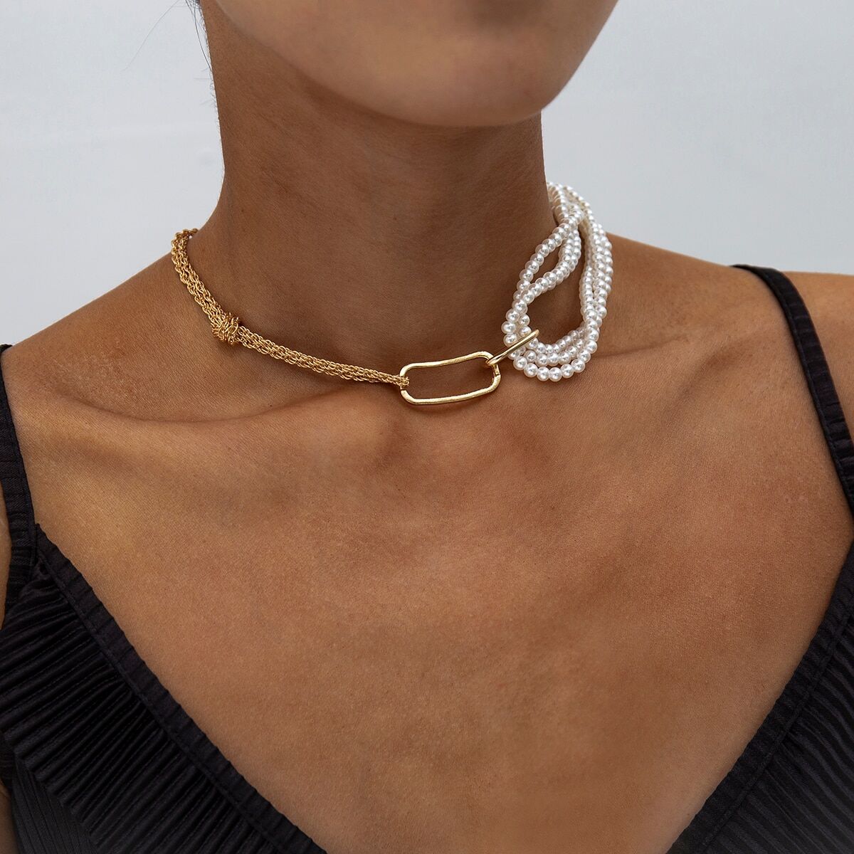 Unique Chunky Thick Twist Chain . Female Charm . Necklace . New Gothic Multi Layered . Imitation Pearl Pendant Necklace . # NP - Image 2